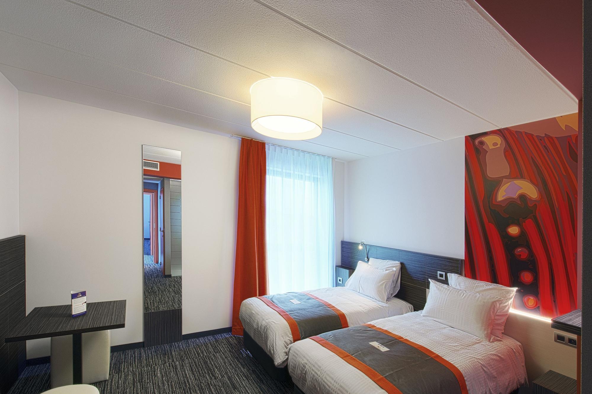 Orange Hotel ラ・ルビエール エクステリア 写真